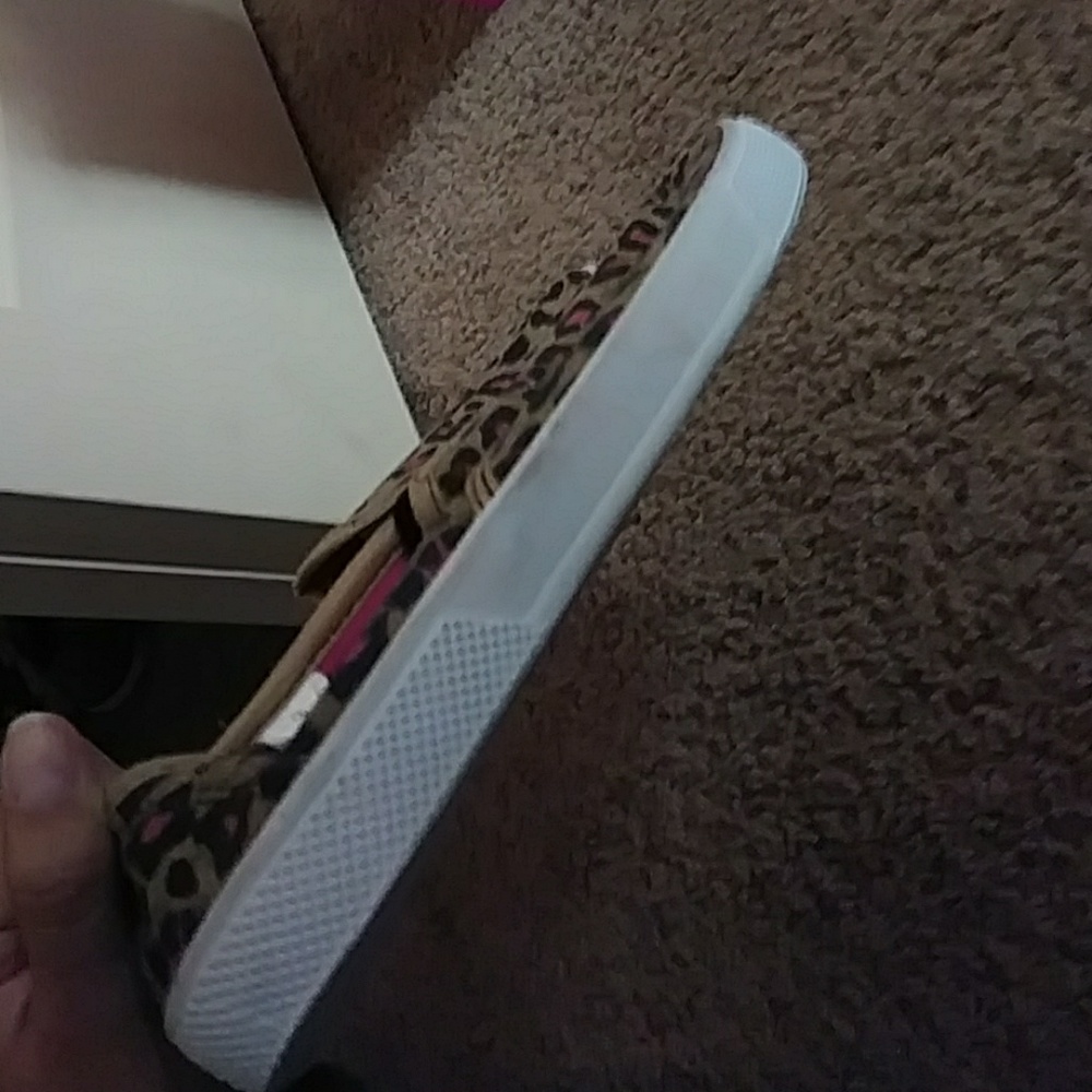 Shose - Picture 3 of 4